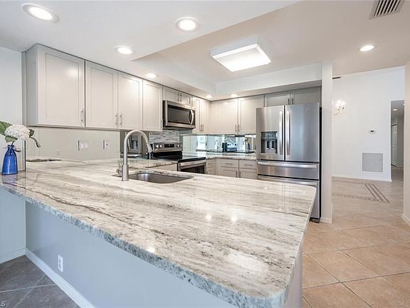 4th image of 11598 Quail Village Way
