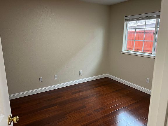 4th image of 33843 9th St
