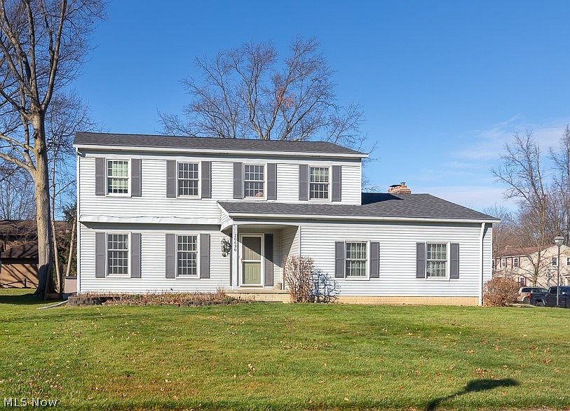 1st image of 20690 Chestnut Dr