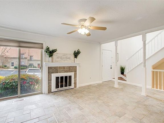 4th image of 3604 Stonewall Ct SE