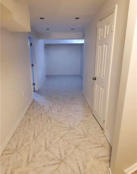2nd image of 5 Sylwood Cres