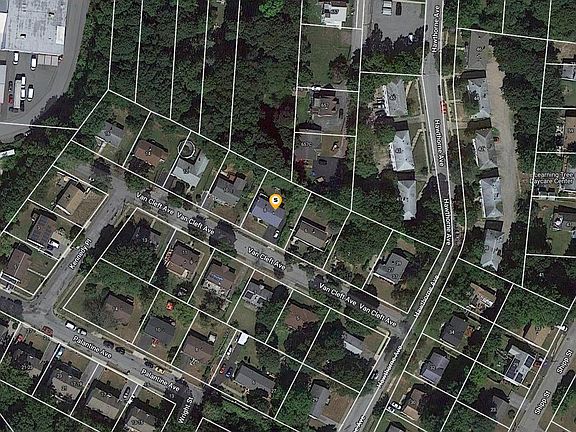 5th image of 8 Van Cleft Ave