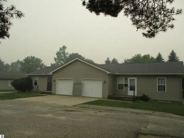 254 N Burgess St, West Branch, MI 48661
