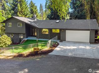 3515 Forest Dr NE, Bremerton, WA 98310