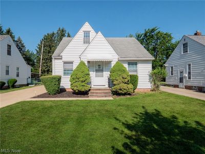 1442 Commonwealth Ave, Mayfield Heights, OH, 44124
