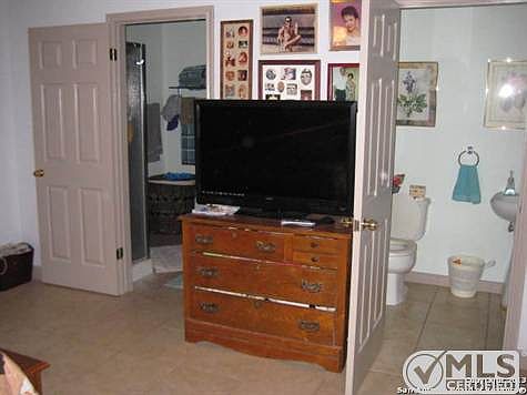 5th image of 1423 County Road 115