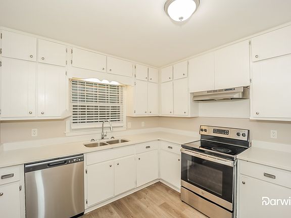 2nd image of 3451 Valley Ridge Ter SW