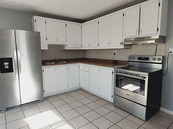3rd image of 1314 Lindwood Dr