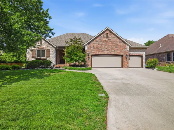 6060 S Riverbend Road, Springfield, MO 65810