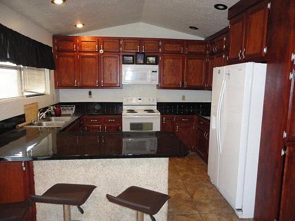 5th image of 2526 Cherry Hills Dr