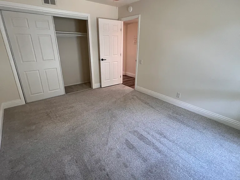 31568 Agoura Rd #6 — Photo 46