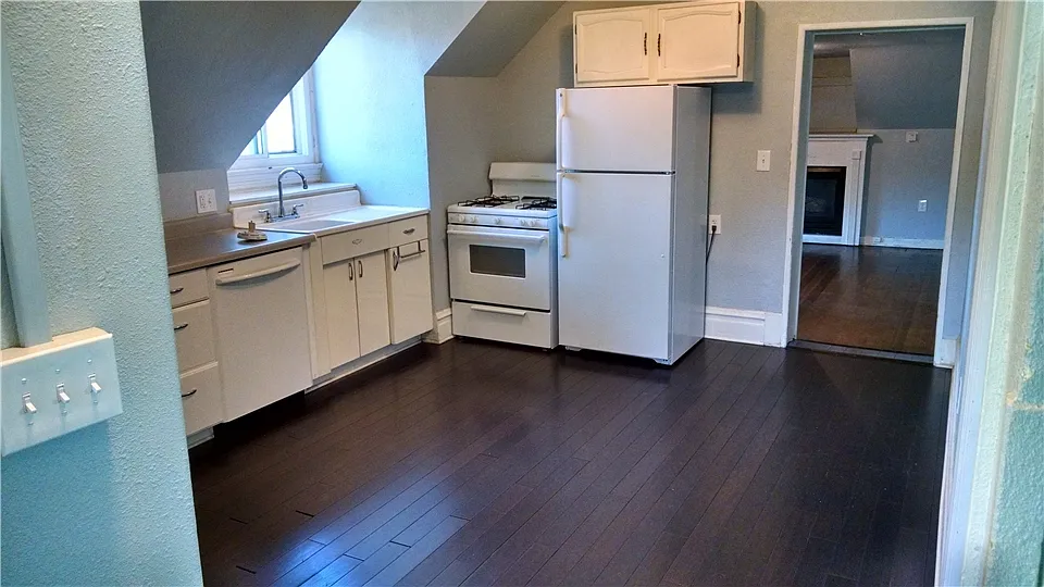 216/218 South 500 East — Photo 3