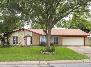 2000 Muse St, Fort Worth, TX 76112
