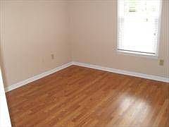 4th image of 136 Whisperwood Ln
