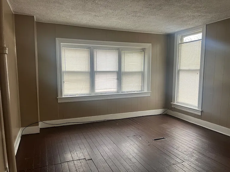 507 N Beaver St — Photo 11