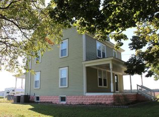 30076 Hopeland Rd, Bloxom, VA 23308