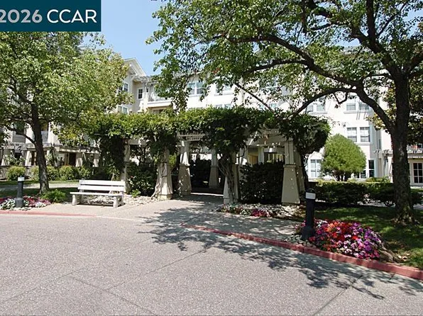 1860 Tice Creek Dr APT 1217, Walnut Creek, CA 94595
