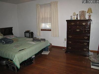 3rd image of 2209 Michigan Ave