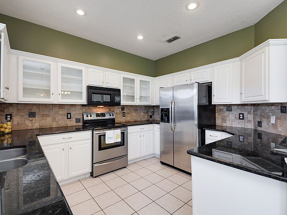 3rd image of 119 Traditions Dr