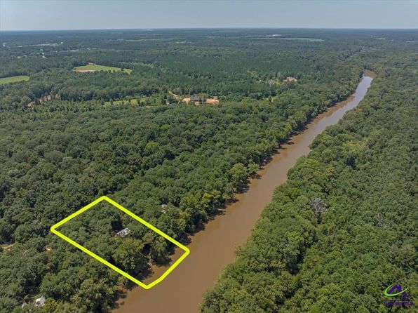 311 Riverside Dr, Hawkinsville, GA 31036