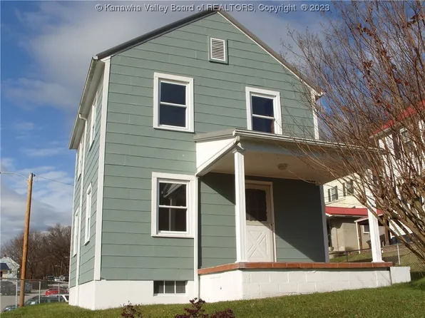 174 Boomer Hill Rd, Boomer, WV 25031