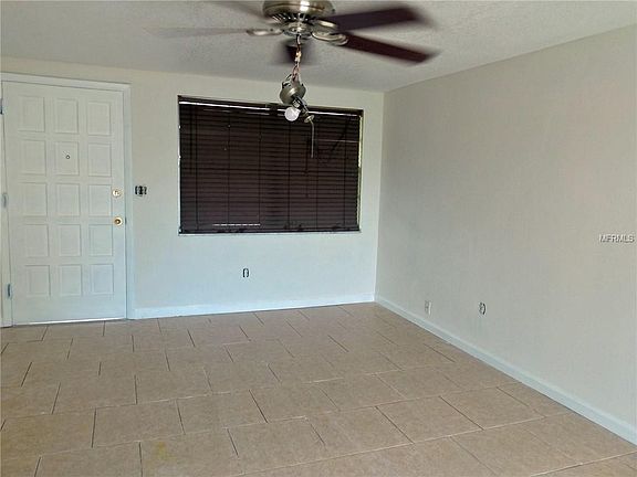 4th image of 3531 Eisenhower Dr