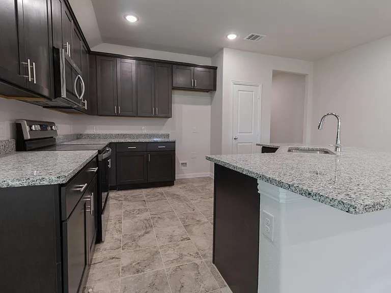 1013 Verde Valley Ln — Photo 12