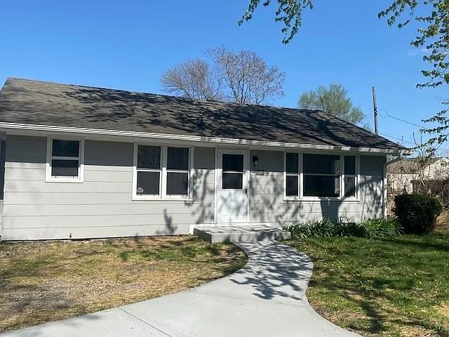 11202C — Photo 1