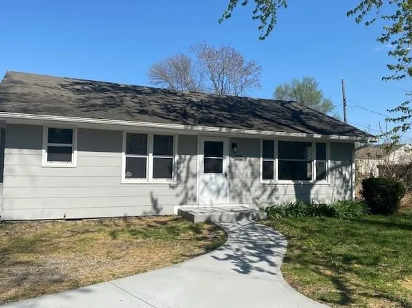 11202 Corrington Ave, Kansas City, MO 64134