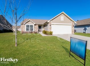 582 Cross Wind Dr, Greenwood, IN 46143