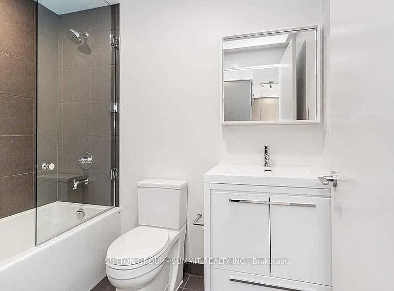 212 King William St #616 — Photo 12