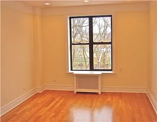 Sold by Barak Realty | media 17