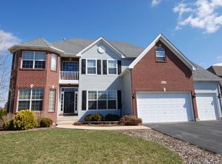 1169 Heartland Dr, Yorkville, IL 60560