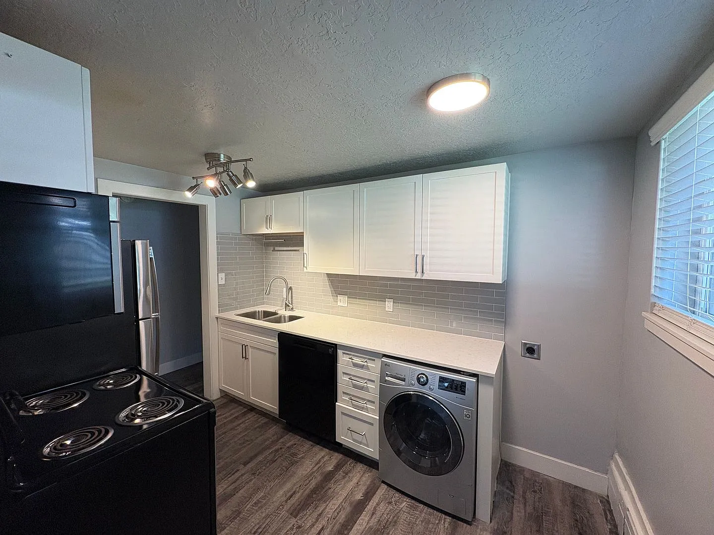 Arches South Apartments — Photo 3