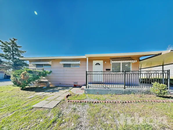 1001 Akard Dr, Reno, NV 89503