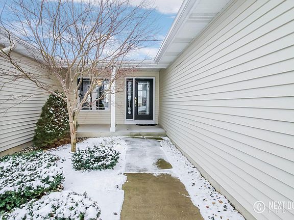 4th image of 4572 Sheldon Oak Ct