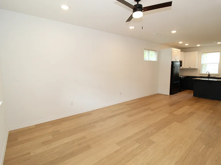 373 S Willow Avenueapt #1 — Photo 7
