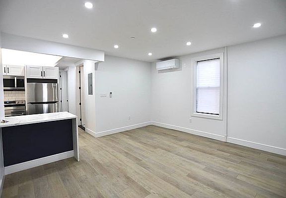5th image of 2307 Avenue D #1S