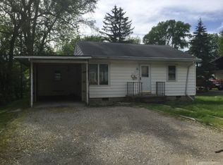 313 N 7th St, Watseka, IL 60970