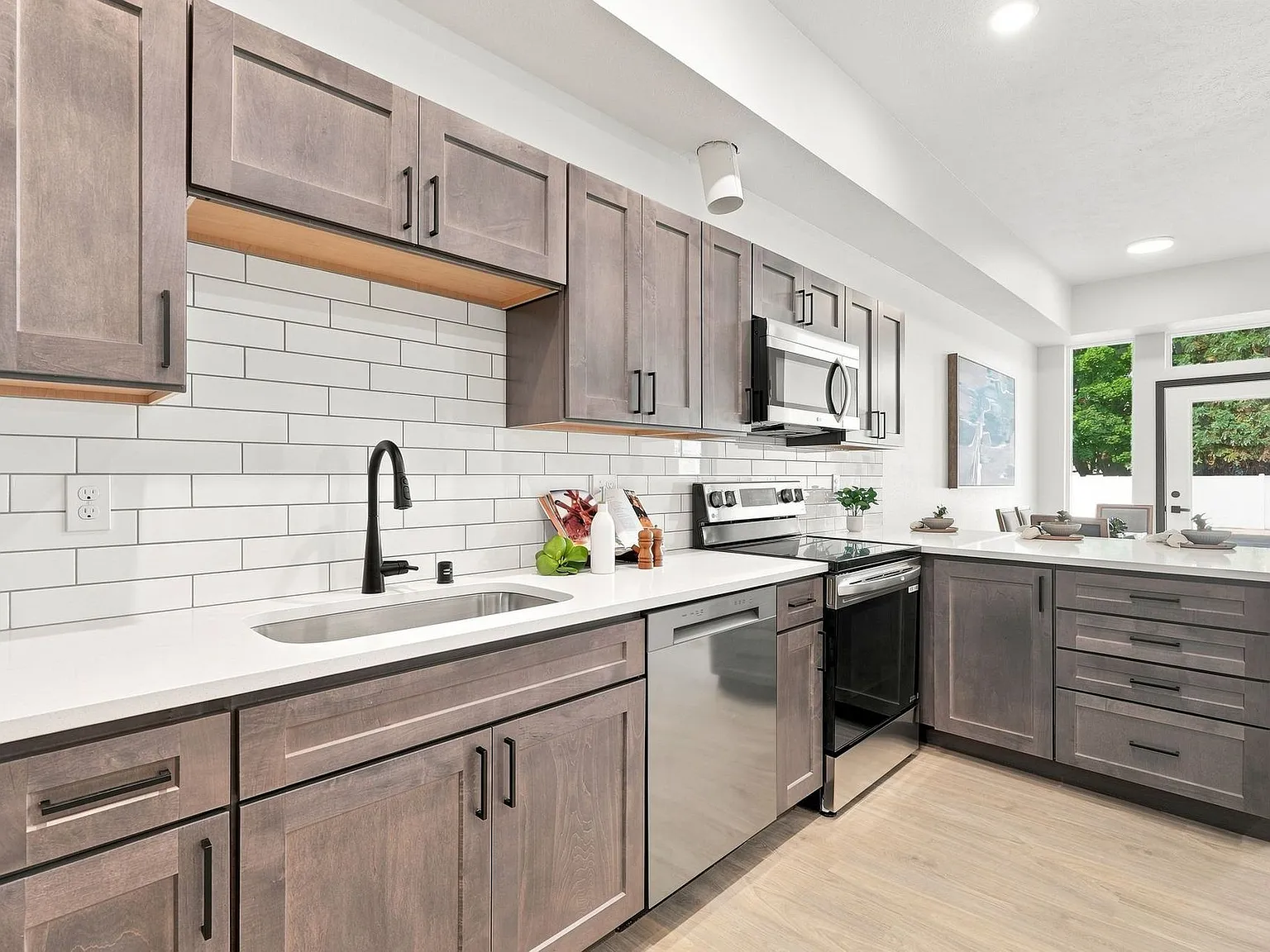 The Mason Apartments — Photo 3