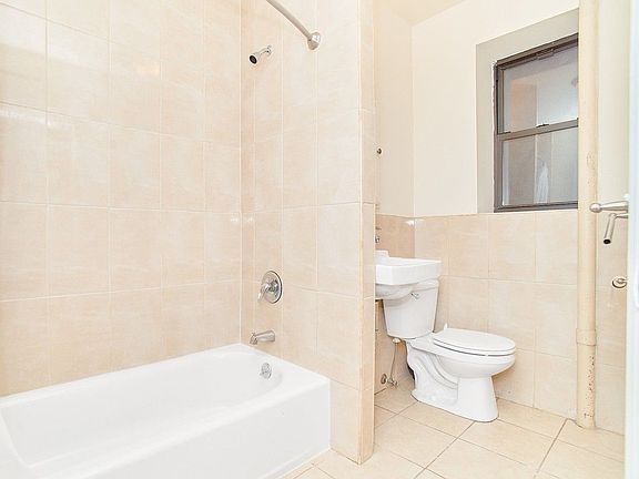 5th image of 560 W 144th St #4A