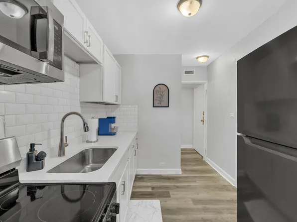 7 Division St, Oak Park, IL