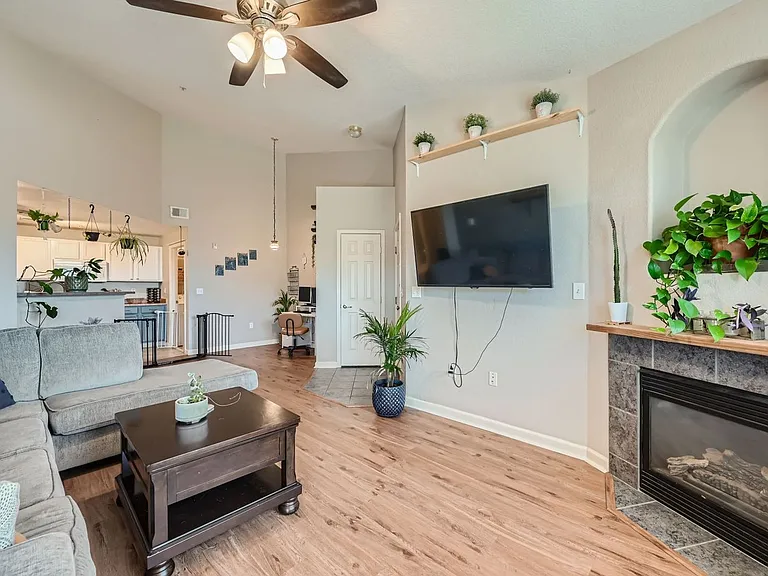 5694 N Gibralter Way #305 — Photo 6