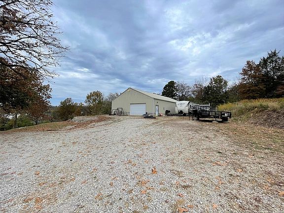 4th image of 5892 Rockland Ln