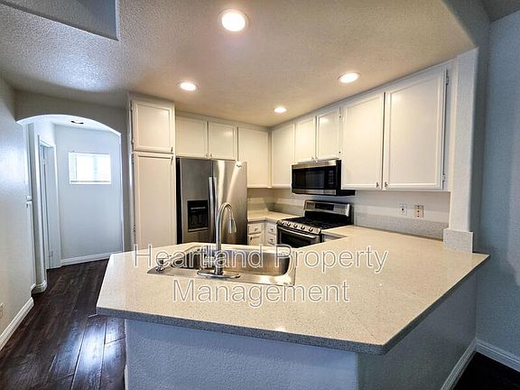 4th image of 11847 Spruce Run Dr APT A