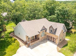 209 N Walnut St, Blue Eye, MO 65611