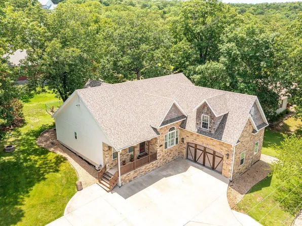 209 N Walnut Street, Blue Eye, MO 65611