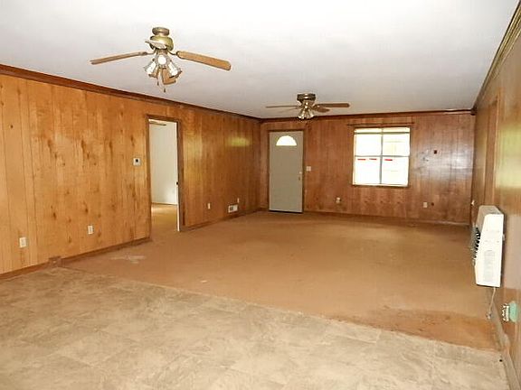 5th image of 37 Cedar Ln