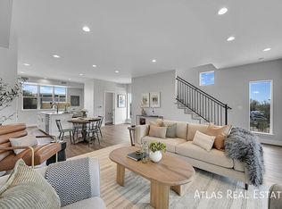 872 Thurston Hts, Colorado Springs, CO 80905