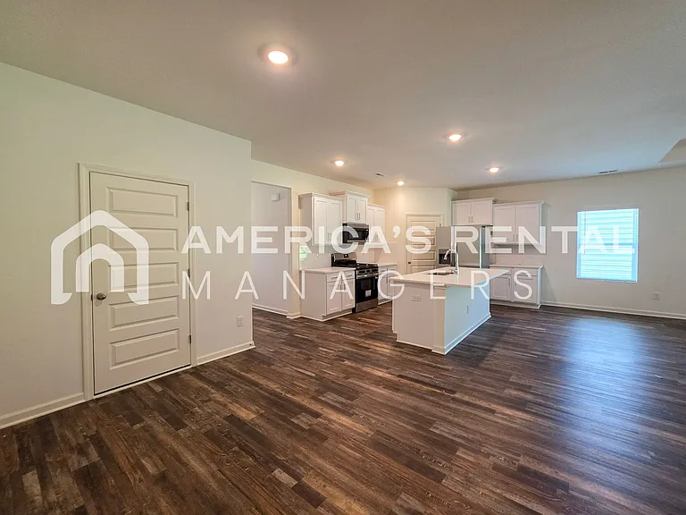 336 Ashland Dr — Photo 32